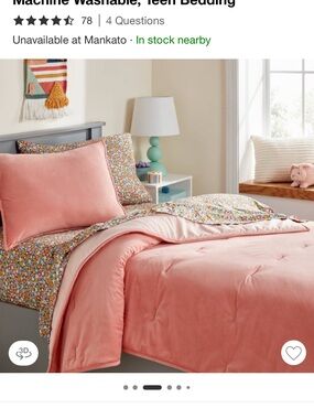 Pillowfort Coral Pink Reversible Floral Comforter Set